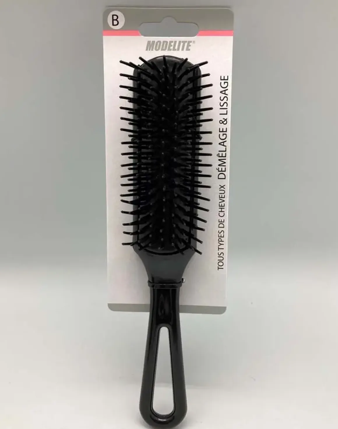 BROSSE PLATE PICOTS PLASTIQUES NOIR N.11