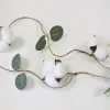 GUIRLANDE DE FLEURS DE COTON ET EUCALYPTUS 1.50M BLANC