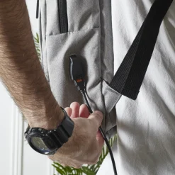 SAC A DOS ORDINATEUR AVEC BRANCHEMENT USB